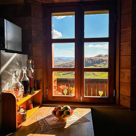Holiday home Cozy Winehouse - Remote Vineyard Escape *