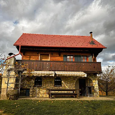 Holiday home Cozy Winehouse - Remote Vineyard Escape Podcetrtek